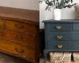 Un mueble antiguo de madera, antes y después de restaurar. Ahora es un tocador azul oscuro con tiradores dorados, listo para una nueva vida.
