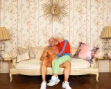 Dlaczego mężczyźni kochają starsze kobiety? Psychologia i mity