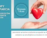 Grupa wsparcia dla rodziców po stracie dziecka. Dłoń podaje serce, symbolizując pomoc po śmierci dziecka.