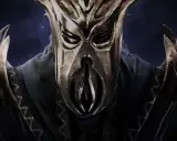 Postać w złotej masce z gry Skyrim, symbol najlepszych modów do Skyrima.