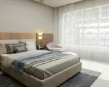 Habitación con cabecero bajo ventana, ideal para un feng shui habitacion cabecero bajo ventana. Cama confortable, silla acogedora y luz natural.