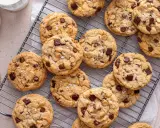 Délicieux cookies aux pépites de chocolat et au beurre de cacahuète, parfaits pour une recette cookies différent parfum.