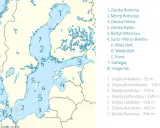 Mapa Bałtyku z zaznaczonymi obszarami i głębiami. Wiele rzek wpływa do Bałtyku, tworząc jego unikalny charakter.