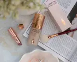 Charlotte Tilbury Flawless Filter: Blask gwiazd? Recenzja i porady