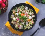 Ein bunter Quinoa Salat italienisch mit Radieschen, Zucchini und Feta. Frisch und leicht, perfekt für den Sommer.