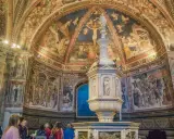 Pulpito rinascimentale e affreschi nella Cappella del Duomo di Siena, un must per chi visita cosa vedere a Siena e dintorni in 3 giorni.