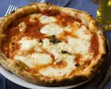 Gdzie zjeść pizzę w Polsce? Ranking i porady eksperta