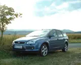 Ford Focus Mk2: Pojemność baku (53-66L) i rezerwa. Ile przejedziesz?