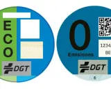 Pegatina ECO para coche, indicando bajas emisiones. La DGT clasifica los vehículos para saber qué significa eco en un coche.