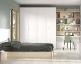 Habitación moderna con cama juvenil 135x190, armario blanco, escritorio y estanterías.
