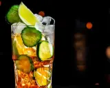 Żołądkowa Miętowa: Proste drinki, które zrobisz w 2 minuty!