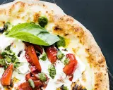 Która pizza ma najmniej kalorii? Ranking i porady eksperta!