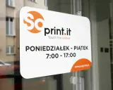 Druk na folii Warszawa: Klucz do skutecznej reklamy i aranżacji