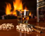 Chłodzenie whisky: Czy to profanacja? Jak pić z głową?