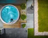 Spa w ogrodzie: Jak stworzyć wymarzoną strefę relaksu?