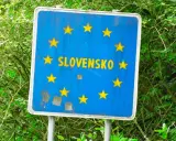 Flaga Słowacji: Poznaj jej herb i odróżnij od Rosji i Słowenii!