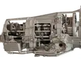 Caja de cambios manual en corte, mostrando engranajes y ejes. Ideal para consultar el precio de reparar caja de cambios manual.