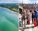 Vacker kustlinje vid havet. Folk väntar på tåg till Danmark vid en gammal stationsbyggnad.