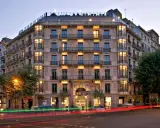 Axel Hotel Barcelona: Descubre tu oasis heterofriendly en el Gayxample