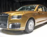 Goldener Aurus Senat S600, ein luxuriöses Fahrzeug, dessen Preis für Kenner von Interesse ist.
