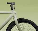 Ein stilvolles, hellgrünes Fahrrad mit schwarzem Lenker und Reifen. Ein trauriges Symbol für einen Fahrradhersteller insolvent.