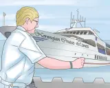 Un uomo con camicia bianca guarda una nave da crociera. Forse è il suo primo giorno: ecco come si diventa comandante di una nave da crociera.