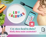 Warzywa, talerz z napisem "LOW CALORIES", aplikacja z kaloriami i osoba na wadze. Czy dieta 1600 kcal jest dla Ciebie?