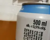 Piwo 0 od ilu lat? Na puszce widnieje napis "alk. < 0,5% obj.", co oznacza, że jest to piwo bezalkoholowe.