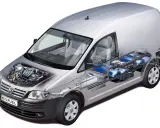 Volkswagen Caddy z silnikiem i zbiornikami na benzynę CNG.