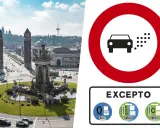 Señal de prohibición de circulación de coches contaminantes, excepto los que tienen etiqueta DGT ECO o C.