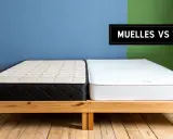 Dos colchones, uno de muelles ensacados y otro viscoelástico, sobre una base de madera. Comparativa muelles vs visco.