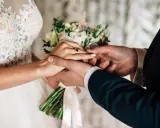 W czym obrączki do ślubu? Odkryj najlepsze materiały i ich znaczenie