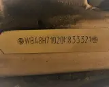 Tabliczka z numerem VIN pojazdu: WBA8H71020K833321.