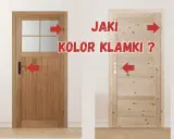 Dwie drewniane drzwi wewnętrzne: ciemniejsze z szybą i jaśniejsze z poziomymi deskami. Czerwone strzałki wskazują na pytanie: "Jaki kolor klamki?".