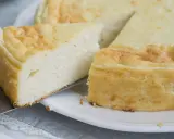 Puszysty sernik z mascarpone i twarogiem, moje wypieki. Idealny na deser, lekki i pyszny.