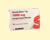 Amoksiklav 1000 mg, czy to silny antybiotyk? Opakowanie leku z 14 tabletkami powlekanymi, zawierające amoksycylinę i kwas klawulanowy.