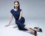 Buty do granatowego kombinezonu: idealne połączenia na każdą okazję