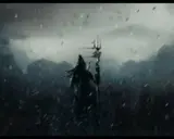 Mörk, dramatisk bild av Shiva med sitt trishul, som om han utför Shiv Tandav Stotram i en stormig, bergig miljö.