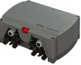 Grå låda med flera kontakter, en röd knapp och texten "santon". En viktig del för brandkårsbrytare solceller.