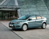 Niebieski Ford Focus MK2 1.6 benzyna. Wymiana rozrządu co 120 tys. km lub 8 lat.