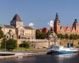 Szczecin: Jak dojechać? Wybierz najlepszy transport dla siebie!