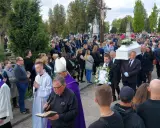 Potrzebujesz daty pogrzebu w Częstochowie? Oto jak ją znaleźć