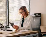 Películas y documentales de investigación médica que te harán pensar