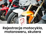 Rząd motocykli, w tym pomarańczowy, biały i czerwony. Pomoc w rejestracji motocykla po terminie.