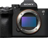 Sony Alpha 7, konkurent Canona, z obiektywem E-mount i widocznym sensorem.