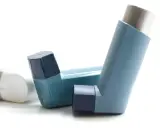 Inhalatoren, die bei COPD-Cortison-Dauertherapie eingesetzt werden.