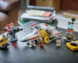 Zestaw Lego Star Wars z Luke'iem Skywalkerem, R2-D2 i Leią. To inteligentna zabawa, która rozwija wyobraźnię i kreatywność.