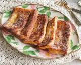 Torrijas doradas y crujientes, espolvoreadas con azúcar, listas para disfrutar. ¡Perfectas torrijas en freidora de aire!