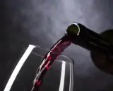 Jak dobrać wino do ryby? Unikaj błędów, ciesz się smakiem