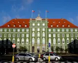 Gdzie mieszka prezydent Szczecina? Oficjalna siedziba i kontakt